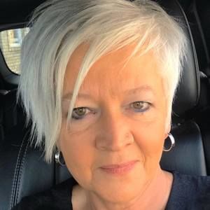 Meet your Posher, Rita